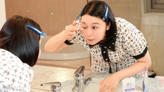 หญิงวัยกลางคนหน้าตาเรียบเฉย ~ความจริงจังของโอกาวะ โคจิ~