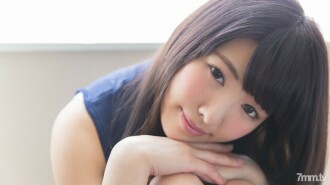 Beautiful girl who has sex with rich sexual expression / Shiori