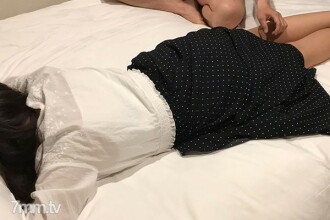 [Penggambaran peribadi] Perkongsian maklumat dengan rakan sekelas. Tiga orang melakukan 3P pada tahun yang sama. Panggil kawan baik anda dan tukar seorang gadis sekelas yang mempunyai teman lelaki dengan tongkat orang lain