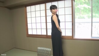 Une belle femme mature miraculeuse ☆ Un professeur de langue japonaise dans la quarantaine dans un collège ☆ Une femme mature avec de belles jambes se fait baiser et creampied ☆ Elle crie avec les fenêtres de l'auberge complètement ouvertes pendant le sexe ☆ Livré avec un high- ZIP de qualité ☆
