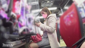[Tidak ada, pemotretan individu amatir] Selamatkan wanita yang menyia-nyiakan di ruang tamu pachinko! Saya senang saya berhasil membawanya keluar, tetapi gadis itu berbahaya! Pembicaraan Kotor Gila Tentang Kecanduan Seks! Klimaks Warp Udang Memantul! Gangguan Iki, Sex Mengejutkan Dengan Pai Mengemis!