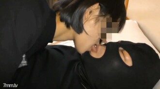 [Penggambaran peribadi, tanpa penapisan] Penyambut tetamu hotel mewah dengan gaya yang menakjubkan yang memikat lelaki tua itu