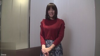 [无/业馀] 20岁漂亮的白眼女郎和可爱的20岁女主播在害羞的同时渐渐感觉...♥最后我内心都快哭了..."
