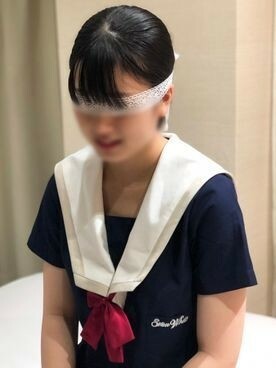 Seorang juruhebah kacak berusia 18 tahun menaip sekuel Anka-chan! Payudara besar berkulit cerah bergoyang di dalam bilik yang terang!
