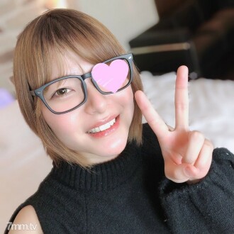 つばさ20歳 愛嬌たっぷり笑顔がキュートなオタク系女子！超久しぶりのエッチに恥ずかしがりながらもカラダは超敏感！純白の美乳×デカ尻メリハリボディにタネづけ中出し！
