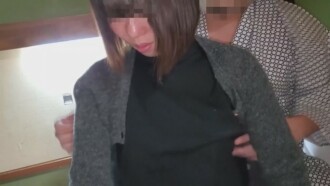 [Individu] Isteri berusia tiga puluh tahun yang mendapat faraj dan mulut yang kotor dengan jumlah sperma yang banyak