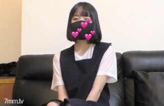 Em gái xinh đẹp 19 tuổi sinh viên đại học chưa có kinh nghiệm đến nay đã mất trinh trong lần SEX đầu tiên.