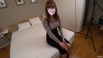 [Penembakan pribadi] ♀ 299 Pelajar profesional Ma ◯ 20 tahun kedua kalinya Apakah kamu akan hamil!? ? Menstruasi berhenti dengan penyemaian sebelumnya dan debut AV! Sebuah tembakan cum vagina cepat yang juga berfungsi sebagai tes kehamilan! (senyum)
