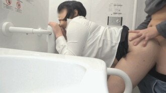 [Uncensored x Personal Shooting] I Used My Authority To Say, "I Have The Right To Decide On Hiring" To A Voluptuous M-Type Woman Who Came To A Job Interview, Luring Her To A Multi-Purpose Toilet By Saying Location Hunting, And Let Her Have Anal Development W