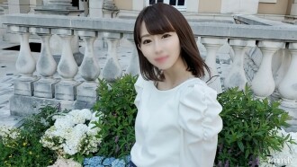 Appearance! !! Limited price up to 500 pieces! !! [Uncensored] A long-sought reunion with a beautiful girl who happened to meet in the city! !! Creampie in a beautiful body wrapped in clear skin! !! (Part 1)