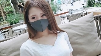 นัดแรก! !! จำนวนจำกัด! [Uncensored] เรื่องแรกไม่บอกแฟน! Creampie ให้กับสาวสวยที่พบกันที่เมืองคอน! !! (ลักษณะฉากเป็นเพื่อนสนิท)