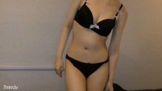 [ถ่ายภาพส่วนตัว / ขายยกชุด] สาวสะดวกวัย 20 ปีตัวเล็กและ busty ยิง cum ในการเล่นอาบน้ำ / เล่นของเล่น