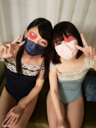 [Uncensored] Pleasure awakens with the first 3P !! Two different Iki intense heat sex Mari (21 years old) & Rie (20 years old)