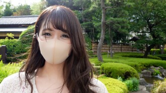 Pukulan pertama! !! Nombor terhad! [Tidak ditapis] Creampie dua kali untuk kecantikan berwajah kucing cantik yang kelihatan cantik dengan rambut panjang yang digulung lembut! !! (Filem cereka)