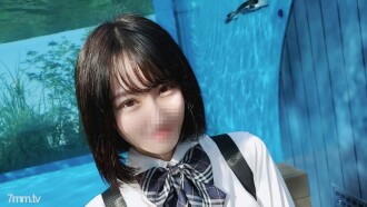 第一次拍摄，完整出场！ ！！ [未删减] 就读私立少女学校的正统美少女。不知道污垢的18岁无辜的身体两次中出！ ！！ （特征）