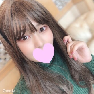 Yuika 20 歲 完全主觀！超美胸x純白馬蘇里拉身材！一邊注視著 S 級美少女，一邊 Icharab 生陰道射 SEX！
