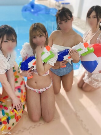 * The latest limited to this winter! [Ran 〇 pool] Gcup fucking, vaginal cum shot, brush down anything! No competition, midwinter pool turbulence 〇 Enjoyed and won