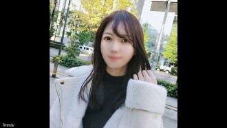 Penampilan! ! Nomer terbatas! [Tanpa sensor] Seolah-olah seorang wanita sederhana dan rapi mengisi kesepiannya, dia diganggu berulang kali ... Creampie mentah untuk seorang wanita cantik yang jatuh kesakitan di klimaks! ! (Ejakulasi di mulut tanpa hak istimewa blowjob)