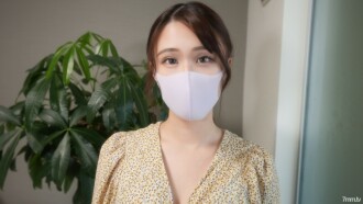 Cựu thần tượng! ! , Vẻ đẹp siêu việt xuất hiện! ! , Dù sở hữu gương mặt đẹp siêu phàm nhưng lại là cựu idol có phong cách nổi bật.