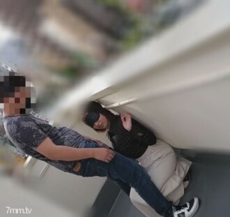 [Individual] Mother watching over her child's experience nursery school. They are taken away with a blindfold and served on the rooftop, and vaginal cum shot is made at home until the time of pick-up. Benefits 9 minutes FC2-PPV-2900378