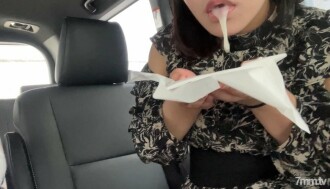 3 pessoas seguidas no carro particular da cidade sem um terrível boquete tecnológico. Uma teoria de que garotas bonitas são as melhores em boquetes ☆ Nami-chan, uma balconista de mercearia de 21 anos