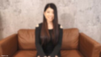 Isang magandang babae na may mahabang itim na buhok at hugis kampana. Isang 21 taong gulang na malusog na katawan na may 5 shot, 3 shot ng vaginal cum shot, at isang hindi pinutol na video na ginagawang natatakpan ng semilya ang kanyang buong katawan.