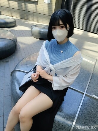 Moka, 25 tuổi, tôi ở đây cùng người vợ và đứa con dễ thương.