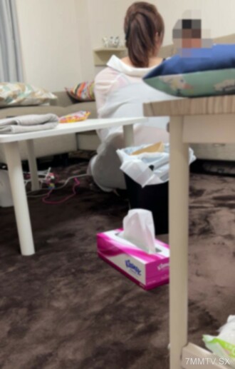 【個人】20萬Tik〇ok的漂亮老婆。他在一次約會俱樂部案件中攜款潛逃。我向我丈夫曝光了一段秘密視頻，他答應將其用於個人用途。 *連結到個人資訊的影片將作為特典在 1 月 6 日之前公開 
