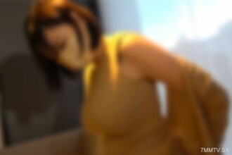 故事的阴暗面：“一个已婚妇女带著一只难以置信的破碎的山麻雀在铁路上的赌博窝里享受孤独的快乐”