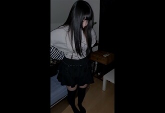 [18 Jahre alt/exklusives Shooting] Ein ernsthafter Blowjob und ein riesiger Cumshot ins Gesicht. Gesichtszuckerrolle Nr. 2