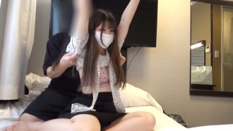 [One-shot] First appearance! An 18-year-old college girl who just came to Tokyo and wants to be an idol, applies for this shoot without knowing it's going to be a pornographic shoot. She quickly becomes completely naked and ends up doing a deep creampie and a clean-up blowjob (SNN-41)