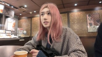 1090 points until the 7th!! First shoot * 20-year-old beauty school student moves to Tokyo to pursue her dream job in the beauty industry "I don't need money??" 29-year-old trading company employee cums inside a little pussy with a big dick