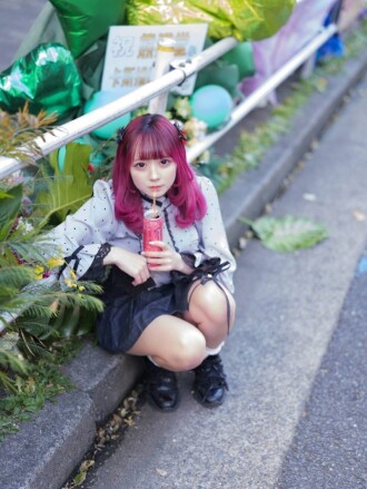 Konomi-chan, an active idol with over 10,000 followers, is filming her first POV shoot♡ Screaming and climaxing with dirty talk