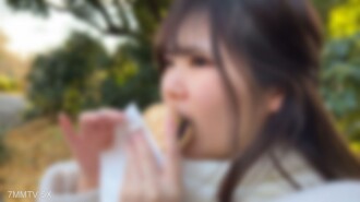 2 **大三學生在UB中幾乎沒有男性經驗。奇聞趣事約會時緊張。這是對她感到害羞的必不可少的陰道暨。。