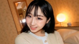 [Unzensiert] Eine wunderschöne Japanerin mit einem süßen, unschuldigen Gesichtsausdruck und einem sexy Look! Ihr Inneres ist super unanständig und schockierend! Der Kontrast zu ihrem Gesicht, als sie ihren Mund weit öffnet und sich vor Vergnügen betrinkt, ist zu groß – zwei Creampies ※Bonus High-Definition