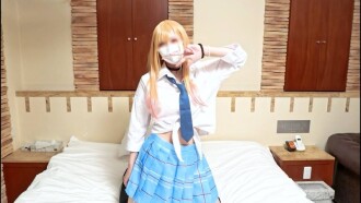 【无码/限量价】爱吃鸡鸡的性感女孩玛琳，是个爱射精的淫荡女孩。她用性感的臀部尽情享受快感，并拍摄了一段深邃的POV影片！以后入式姿势，从阴道深处喷涌而出，令人沉醉！