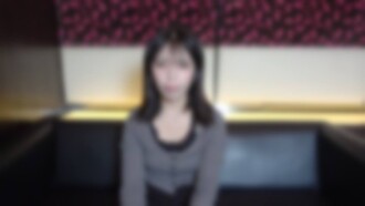 [Pemotretan pribadi/amatir] (Wajah terungkap di video utama) Yu-chan, 20 tahun. Si cantik misterius dengan tubuh montok dan payudara besar. Payudaranya yang lembut dan indah serta putingnya yang merah muda sangat erotis. Nikmati tubuhnya yang putih bersih sambil berhubungan seks secara alami.