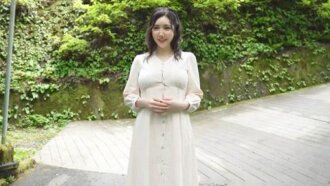 [Somewhere in Yamanashi Prefecture] "Beautiful wife with over 100cm I-cup breasts" films her first ever hardcore outdoor NTR (Netorare) cumshot. A shocking 100 minutes that pushes the limits of what's permissible for public release. *Hurry!