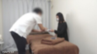 第一個地方非常飄渺，一個飄渺的女人，一個開朗的女人，然後到了店裡。接下來發生的事你就知道了。 | FC2電子市場
