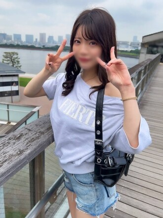 禁欲一个月 ☆ 一位身材丰满、容貌姣好的女大学生（21岁）渴望性爱 ☆ 用遥控振动器极度挑逗，她的阴道湿透，她变得异常兴奋 ⇒ 激烈、无保护的性交，射精在体内。