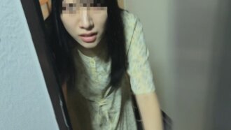 [Private Shoot] Wife squirting profusely. Her nipples get incredibly hard and she gets soaking wet right next to her husband. Watching her try to hold back her moans is incredibly...