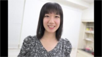 [Zos Drinking] Yuuka (21 ans), ancienne athlète de karaté et employée d'une société de sécurité, avale six doses de sperme vieilli conservées pendant plus de 5 jours.