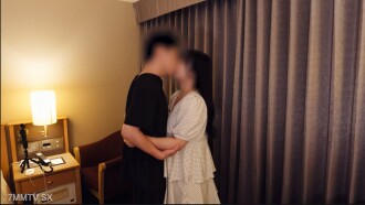 Mingming adalah sekolah yang tulen dan suci, dan jeritan serta sawan di hilir sangat tinggi. Misako, Master Kototo G-cup, yang terdedah sebagai anjing ibu yang lucah.