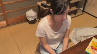 【私人拍摄】我妻子有洁癖。她是被迫的，违背了她的意愿，她开始哭泣…