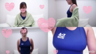 [Kumpletong hitsura! ] Si Reiko, isang magandang babae, ay nakasuot ng erotikong swimsuit at nakipagsaya sa dalawang matandang lalaki! Pareho nilang nilubog ang sikat na instrumento ni Reiko na may pakiramdam ng pagsabog ... (T_T) *with ZIP [Personal shooting]