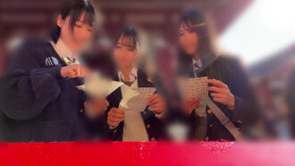 Yui, Kaho, dan Sora