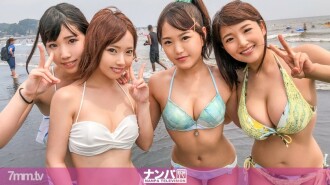 [Large orgy! Nampa the sea! ] Waiting for a pick-up! ?? Bikini JD 4 people VS 100 battle training Nampa teacher 4 people! The battleground is from the beach to the hotel ... Now! Orgy 8P sex big battle to forget the heat! !!