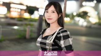 「熱愛肌肉、身材柔軟的家庭主婦咲，32歲。她先是溫柔地口交，然後用她完美成熟、令人無法抗拒的身體進行激情四射的性愛！真是個溫柔的尤物，第一次拍攝。2237」 MGS Video（Prestige Group）成人視頻流媒體網站