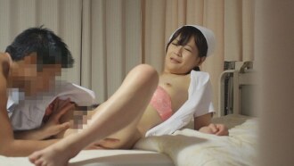 Chị dâu tôi, một y tá, khiến tôi cương cứng hoàn toàn nhờ sự chăm sóc tận tình của chị ấy! Thân hình đầy ham muốn, căng tròn của chị ấy đạt cực khoái nhiều hơn với dương vật cứng như đá của anh rể hơn là của chồng chị ấy!