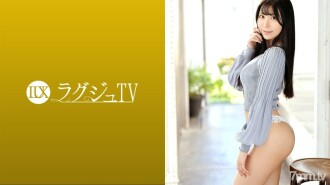 Luxury TV 1403 A equipe de beleza com estilo excepcional aparece em AV como uma lembrança do momento decisivo da vida! Um belo corpo que combina a aparência adulta fofa com senso estético e apelo sexual. Ela calcinha lindamente na postura da mulher por cima exibindo seus quadris ousados e fascinantes!